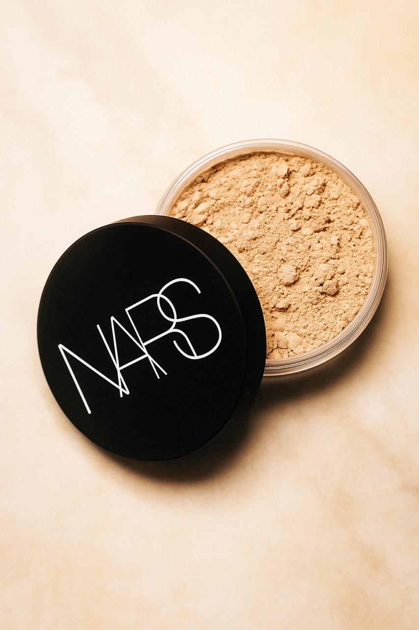 NARS Flawless Glow Makeup Bundle – Foundation, Loose Powder & Liquid Blush (4 Shades)